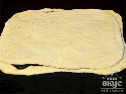 Дріжджовий пиріг з черемхою (покроковий фото рецепт)
