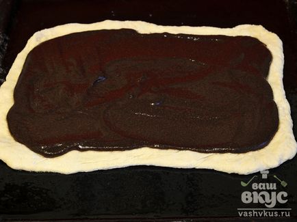 Дріжджовий пиріг з черемхою (покроковий фото рецепт)