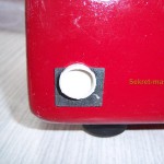 Receptor radio economic într-un caz de vintage (receptor radio) Economie radio într-un caz de vintage