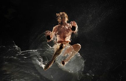 Fuerza bruta сила водного танцю - новини в фотографіях