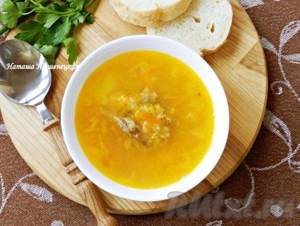 Borsó leves csirkével - recept fotókkal
