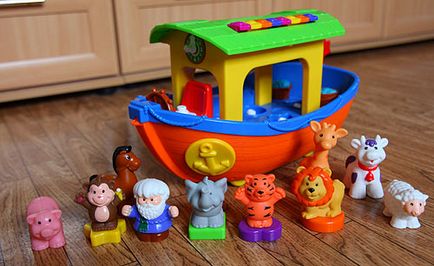 Arcul jucăriei Noe (arca lui Noah)