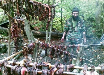 Як інгушські терористи облаштовують побут в лісі