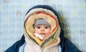 Hogyan kell viselni egy újszülött a séta, otthon és a nyilatkozat (viselni) Hogyan kell viselni egy újszülött a séta, otthon és a kivonat