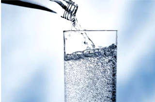 Hogyan kell inni vizet, hogy lefogy, mennyit kell lennie, és miért