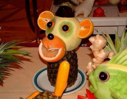 Cum sa faci o palma si o maimuta din fructe sau legume pentru a decora salate