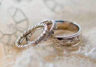 Cum să combinați un inel de logodnă cu un inel de logodnă, un salon de inele de nuntă în Sankt Petersburg
