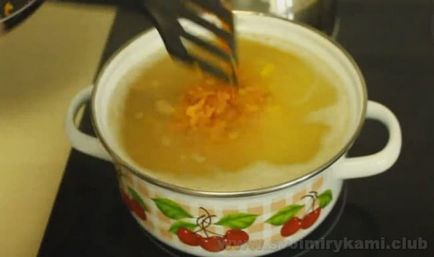 Főzni borsó leves csirke egy lépésről lépésre recept fotók