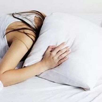 Як заснути з похмілля якщо у мучить нервова безсоння
