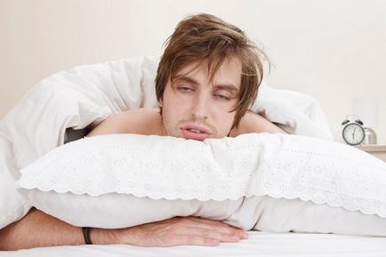 Cum să dormiți cu o mahmureală dacă aveți insomnie nervoasă