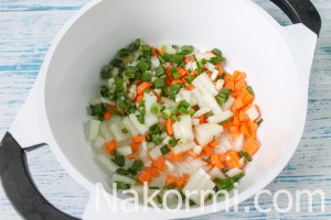 Капусняк зі свіжою капустою і рисом рецепт з фото