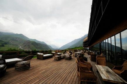 Kazbegi, Georgia atracții Stepantsmindy, fotografie