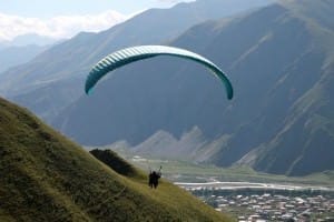 Kazbegi, Georgia atracții Stepantsmindy, fotografie