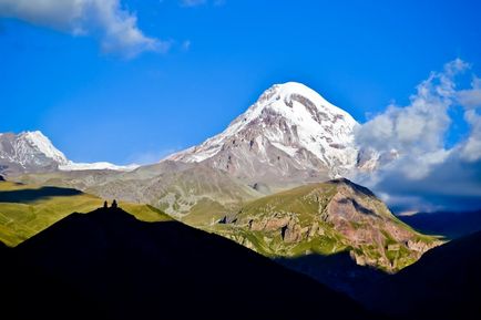 Kazbegi, Georgia atracții Stepantsmindy, fotografie