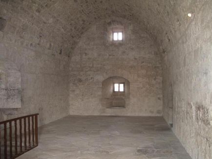 Colossi (castel, cipru) descriere, istorie, fapte și comentarii interesante
