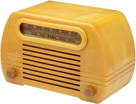 Gyönyörű retro rádió