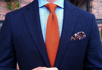 Red nyakkendők (27 fotó) mit vegyek férfi modell, piros és kék (férfi) Red nyakkendők (27 fotó) mit vegyek férfi modell, piros és kék
