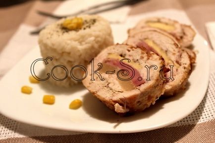 Курка з сиром, шинкою і ананасами - покроковий рецепт з фото, страви з курки