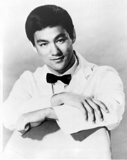 Cunoscând despre Bruce Lee