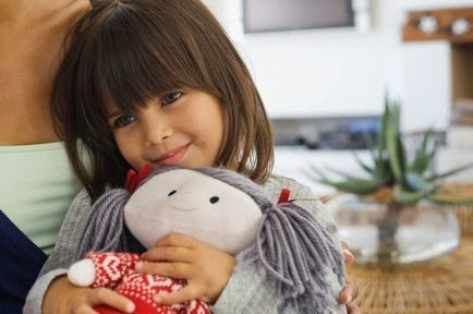 Mamă, cumpăra! Psihologul Petrannovskaya explică de ce există atât de multe jucării pentru copii