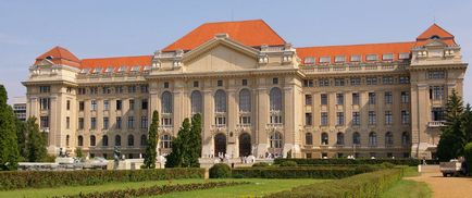 Medical Center Debrecen University of Science