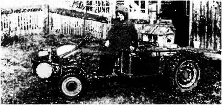 Mini-tractor de la schema la arat, model-constructor
