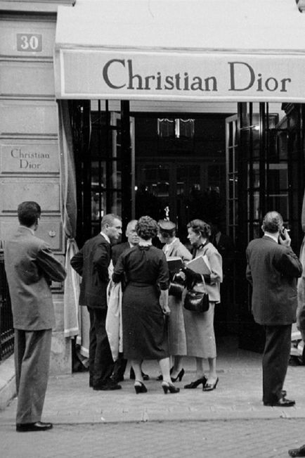 Moda și povestea zilei lui de naștere, Christian Dior, mai proaspătă - cea mai bună din Runet pentru a doua zi!