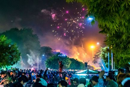 Новий рік в М'янмі - фото, зустріч і святкування нового року в М'янмі 2018