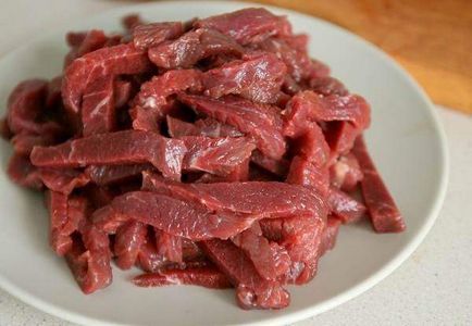 Castraveți cu carne în rețete coreene - simple