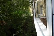 Скління з виносом на балконах і лоджіях ціни, фото і відео