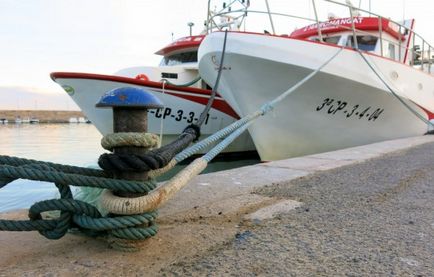 Peñiscola - perla coasta portocaliu cu un castel și luna Papa anghinare de bere voluptate patlagina