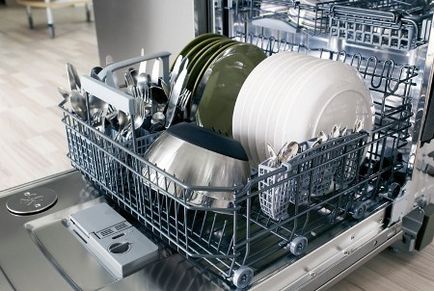 Посудомийна машина - дороге і непотрібне придбання або незамінна річ на кухні