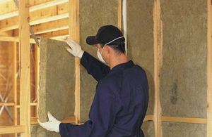 Feltételek a párazáró belső falán a fából készült ház saját membrán anyagok esetében és rögzítő technológia