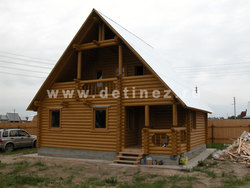 Proiecte de case din lemn din busteni rotunzi