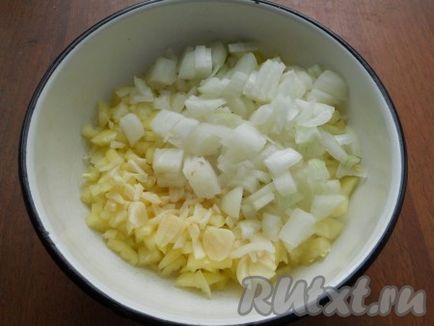 Recept paradicsomszósszal almával a tél - a recept egy fotó