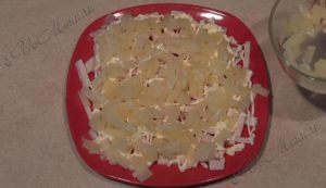 Saláta ananász és sonka - egy recept fotó (ananász) Saláta ananász és sonka - a recept egy fotó