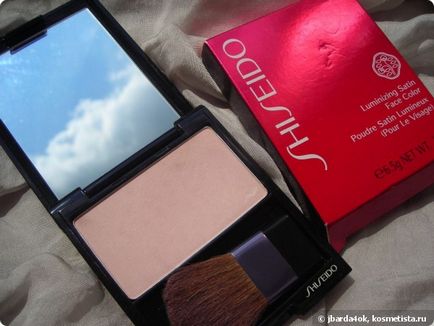 Shiseido luminizing satin face color # pk107 (медуза) і # 206 (ближнє світло) відгуки