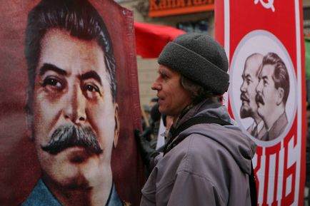 Sztálin és a mai napon remeg - Orosz bolygó