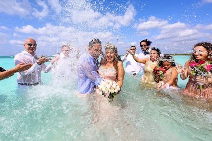 Ceremonia de nuntă a acestui cuplu a avut loc în îmbrățișarea Mării Caraibelor