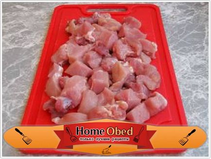 Carne de porc cu fasole și roșii