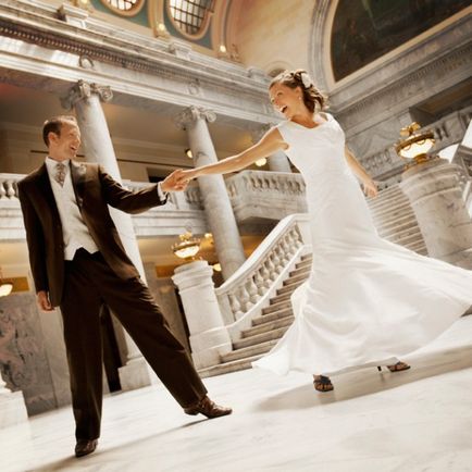 Танець в подарунок на весілля - як здивувати оригінальним і творчим подарунком