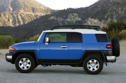 Încercați toyota fj cruiser (toyota fzh kruzer) prinț cu jumătate ușă