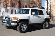 Toyota fj cruiser 2007 року, 4л, довго вибирала між fj і hummer 3, в салоні умовили що toyota