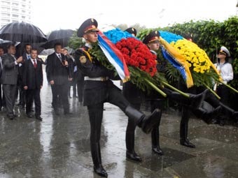 Koszorú Janukovics volt elárverezték az egykori Szovjetunió