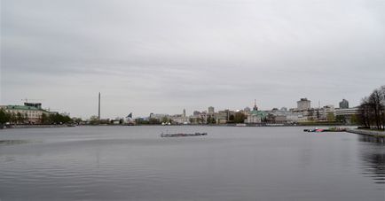 Види Єкатеринбурга з набережної міського ставу, витоки