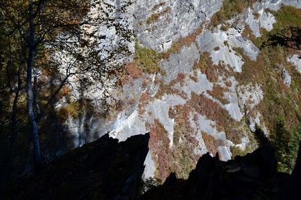 Cascade pe râul Shinok - este un mirage blând, salt dublu și girafă