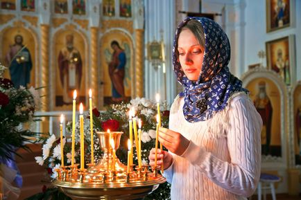 У церкві не можна запалювати свічку про чужу