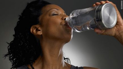 Doriți să pierdeți în greutate - beți mai multă apă! Articole utile - corector al stării funcționale a inelului