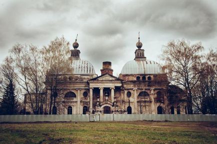 Templul abandonat din Jaroslavl este o atracție turistică demnă de atenție