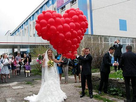 Indítsuk el a labdákat az esküvő Moszkvában